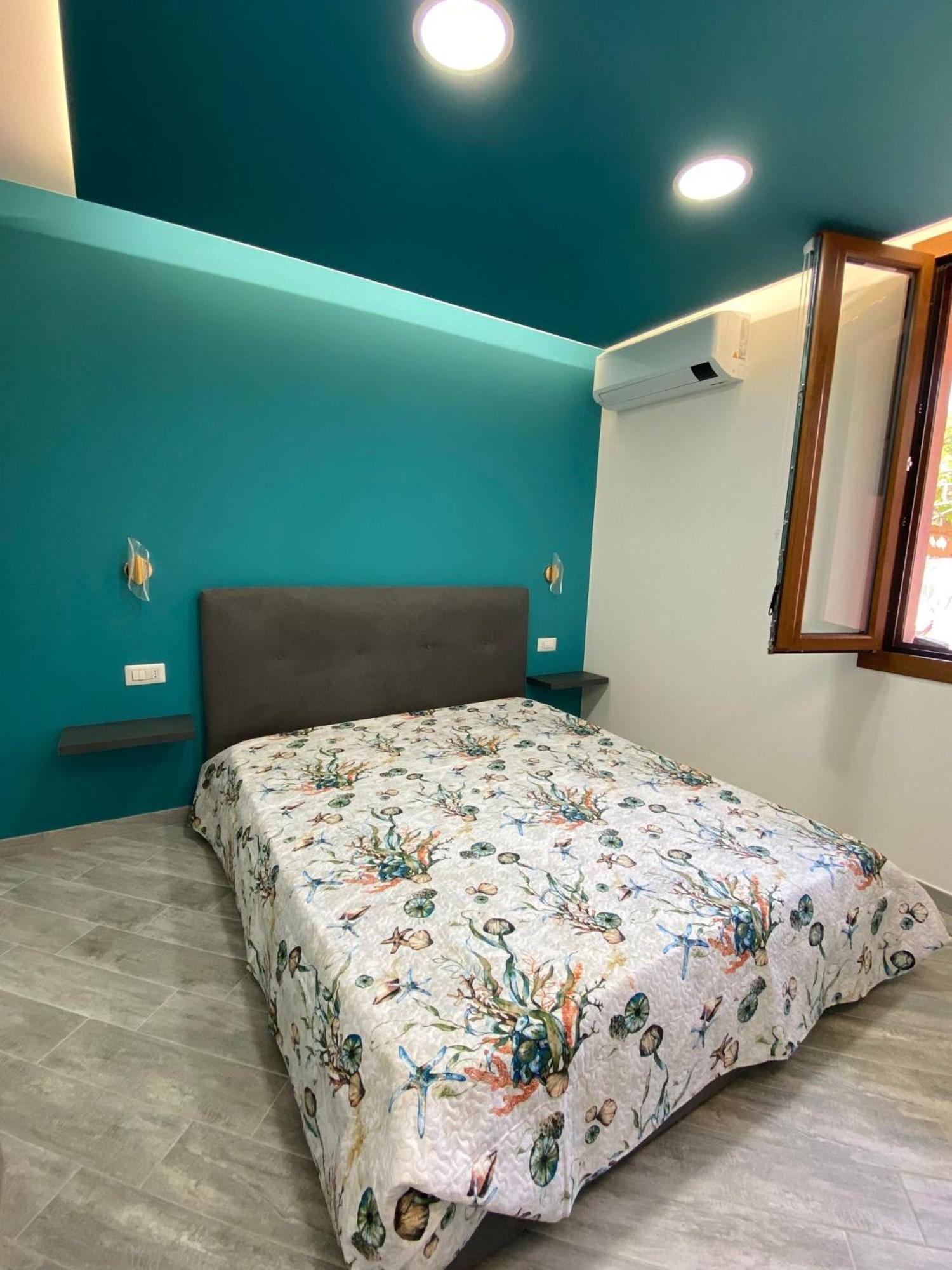 Suite Guesthouse A Pochi Passi Dal Mare ساساري المظهر الخارجي الصورة