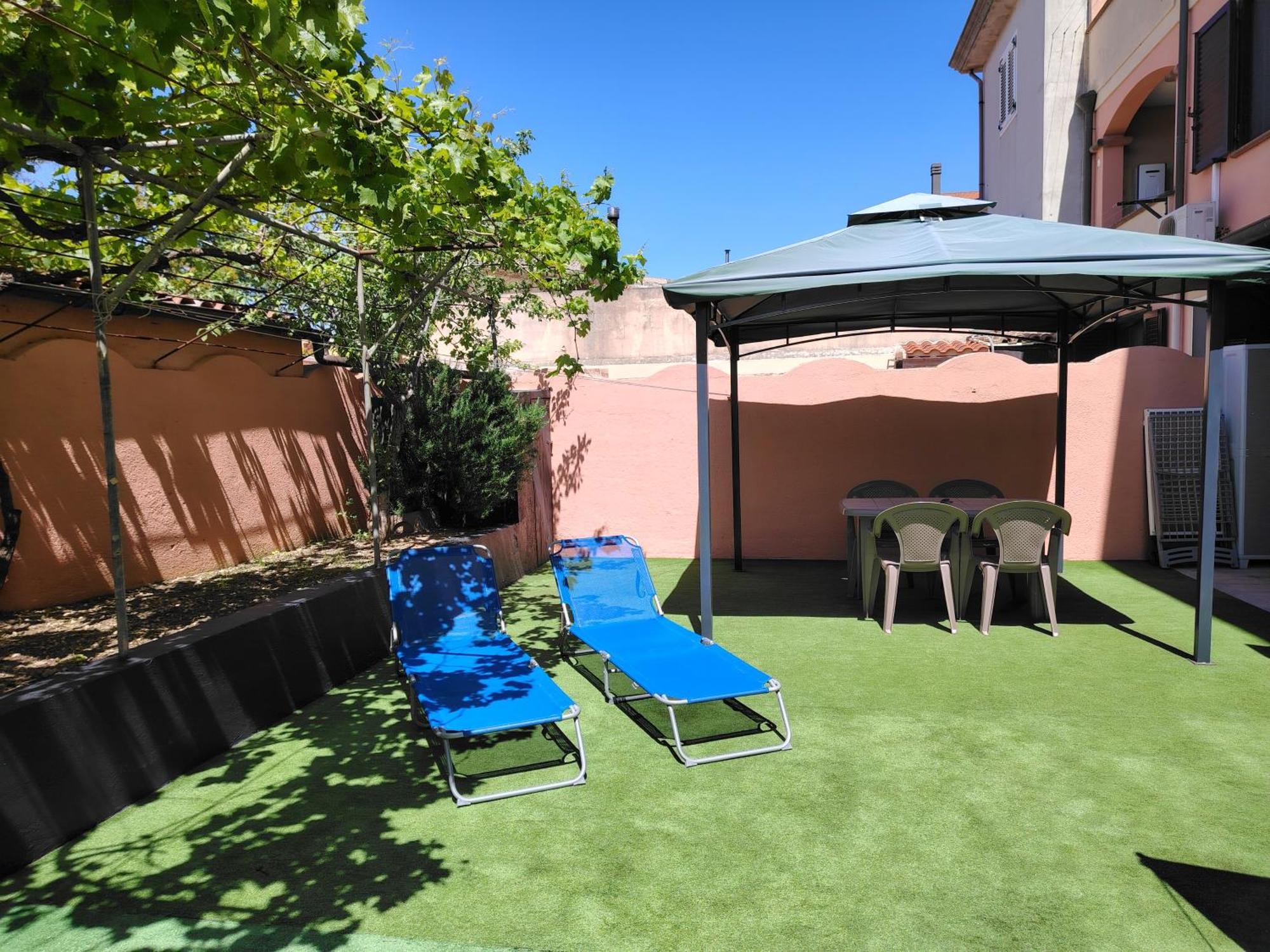 Suite Guesthouse A Pochi Passi Dal Mare ساساري المظهر الخارجي الصورة